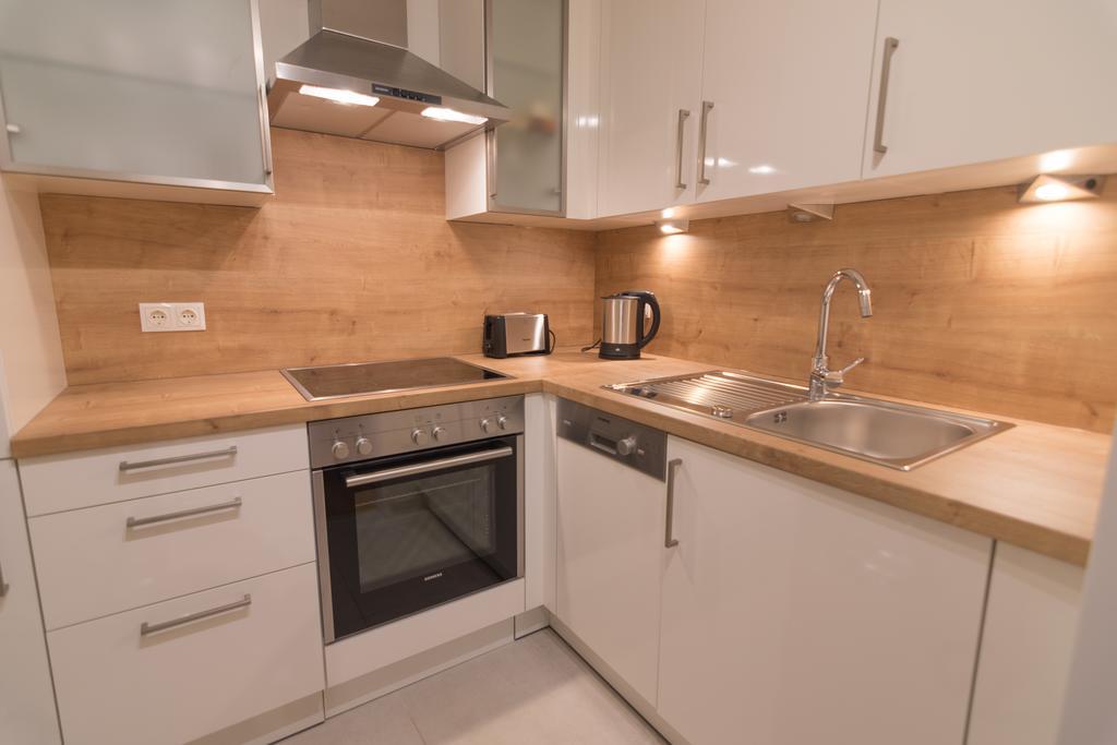 Modern Apartment At Rathaus Bécs Kültér fotó