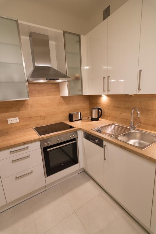 Modern Apartment At Rathaus Bécs Kültér fotó