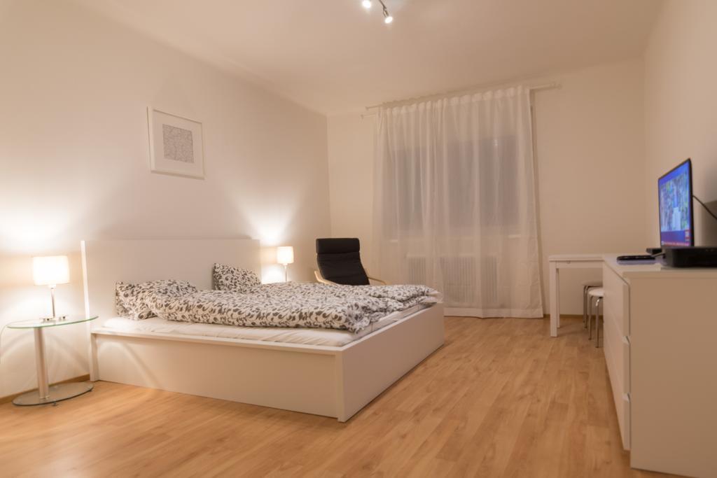Modern Apartment At Rathaus Bécs Kültér fotó