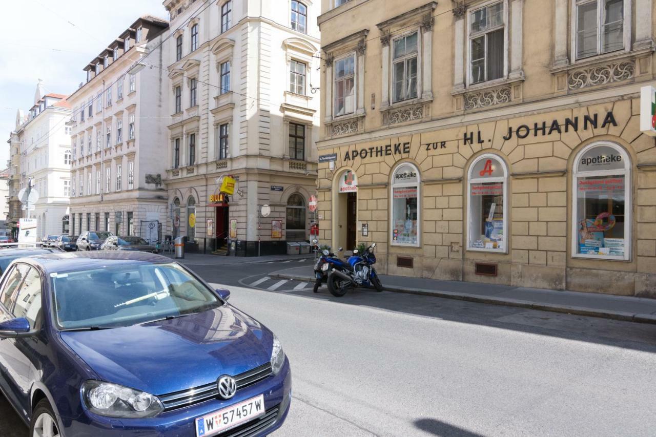 Modern Apartment At Rathaus Bécs Kültér fotó